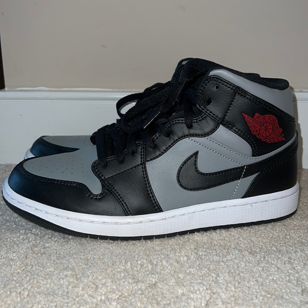 Men's Jordan 1 Mid Shadow Red Black/Gym Red-Particle Grey (554724 096)